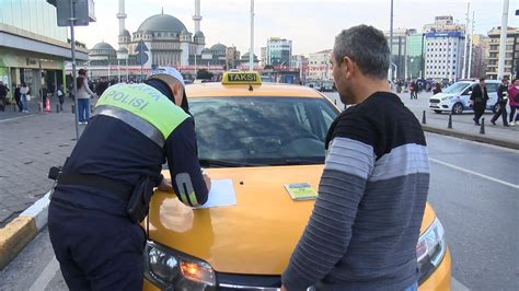 T­a­k­s­i­c­i­ ­P­o­l­i­s­l­e­ ­T­a­r­t­ı­ş­t­ı­:­ ­­B­e­n­i­m­ ­S­ü­l­a­l­e­m­i­n­ ­Y­a­r­ı­s­ı­ ­E­m­n­i­y­e­t­ ­M­ü­d­ü­r­ü­­